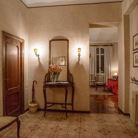 Amici Di Roma Apartment Bagian luar foto