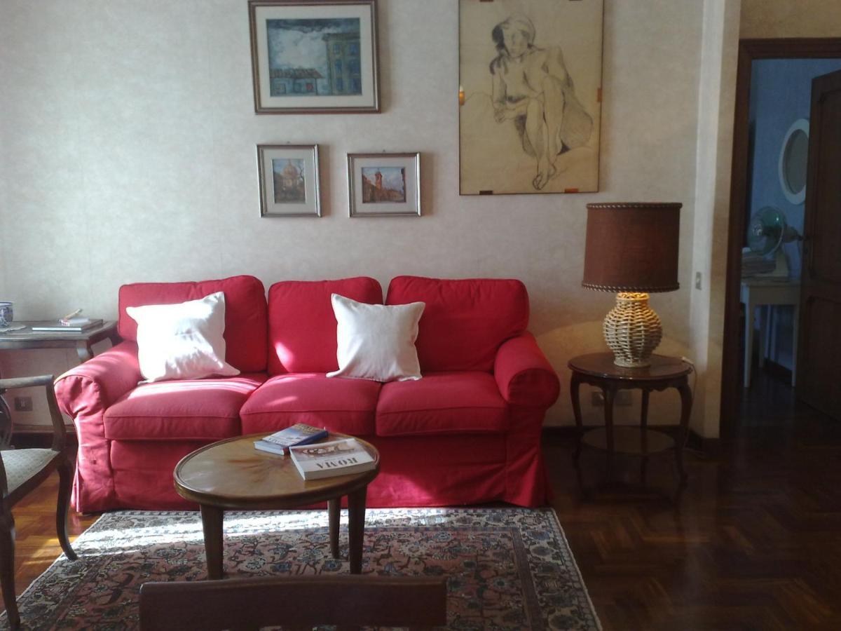 Amici Di Roma Apartment Bagian luar foto