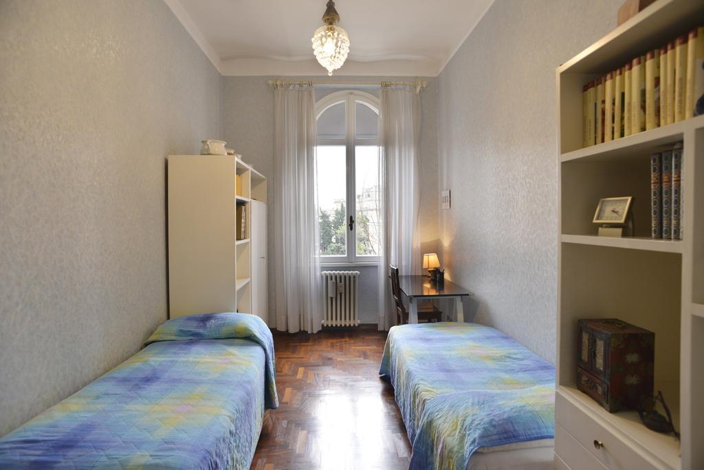 Amici Di Roma Apartment Bagian luar foto