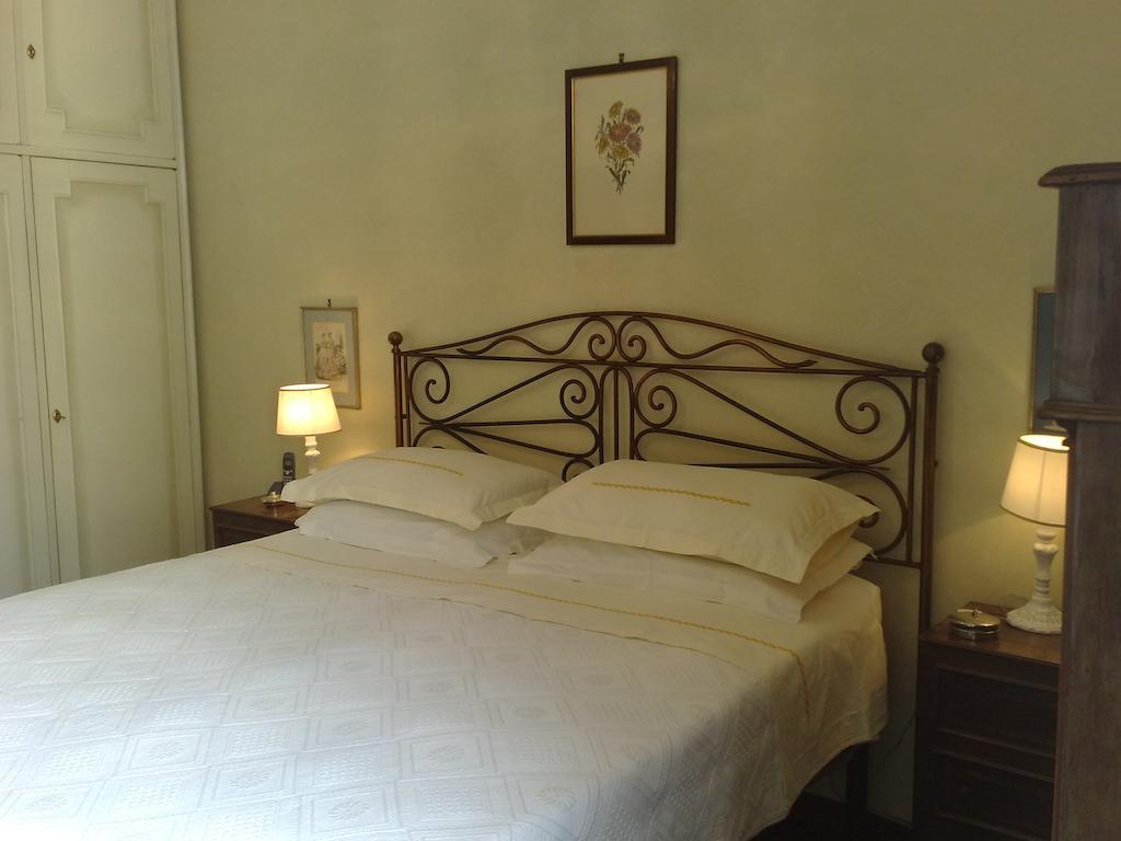 Amici Di Roma Apartment Bagian luar foto